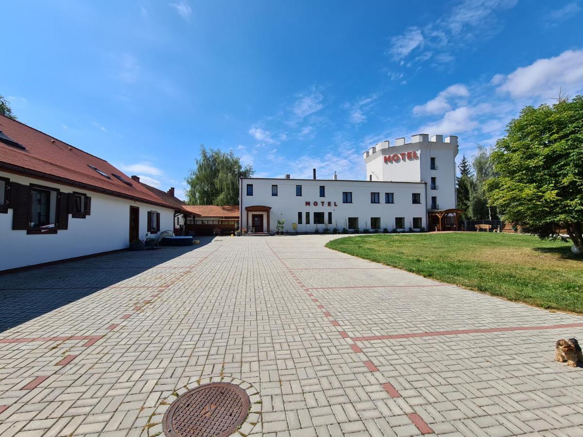 Naglowice Motel I Restauracja "Pod Baszta" מראה חיצוני תמונה