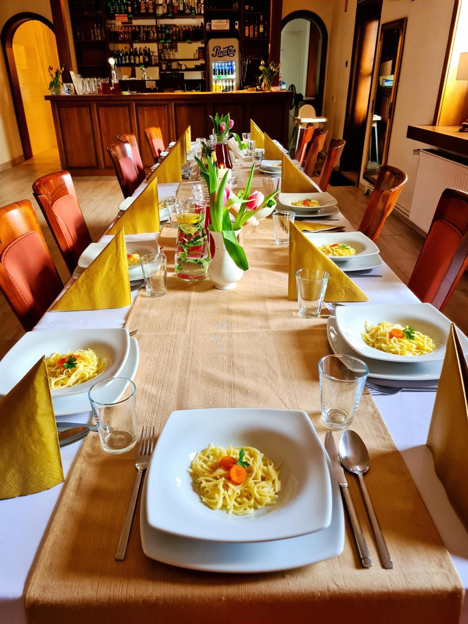 Naglowice Motel I Restauracja "Pod Baszta" מראה חיצוני תמונה