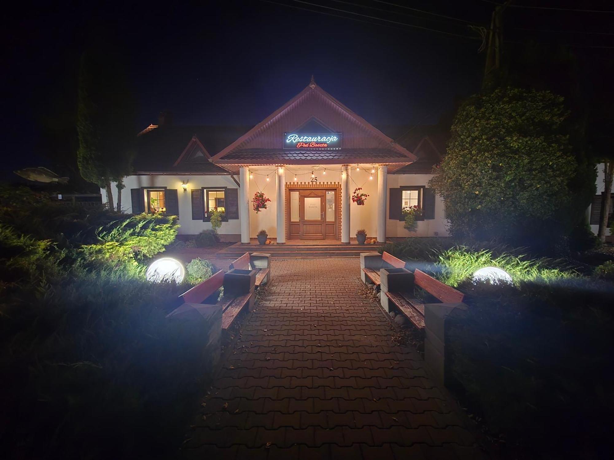 Naglowice Motel I Restauracja "Pod Baszta" מראה חיצוני תמונה