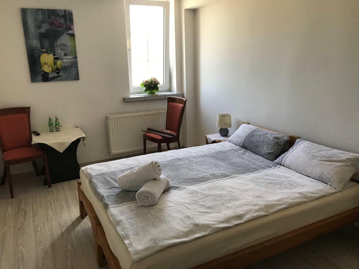 Naglowice Motel I Restauracja "Pod Baszta" מראה חיצוני תמונה